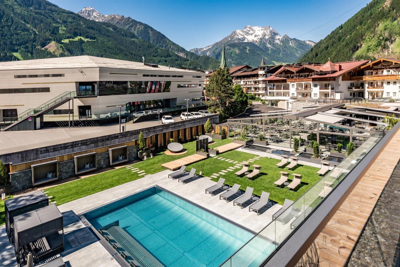 Hotel Berghof Mayrhofen Gmbh Esterno foto