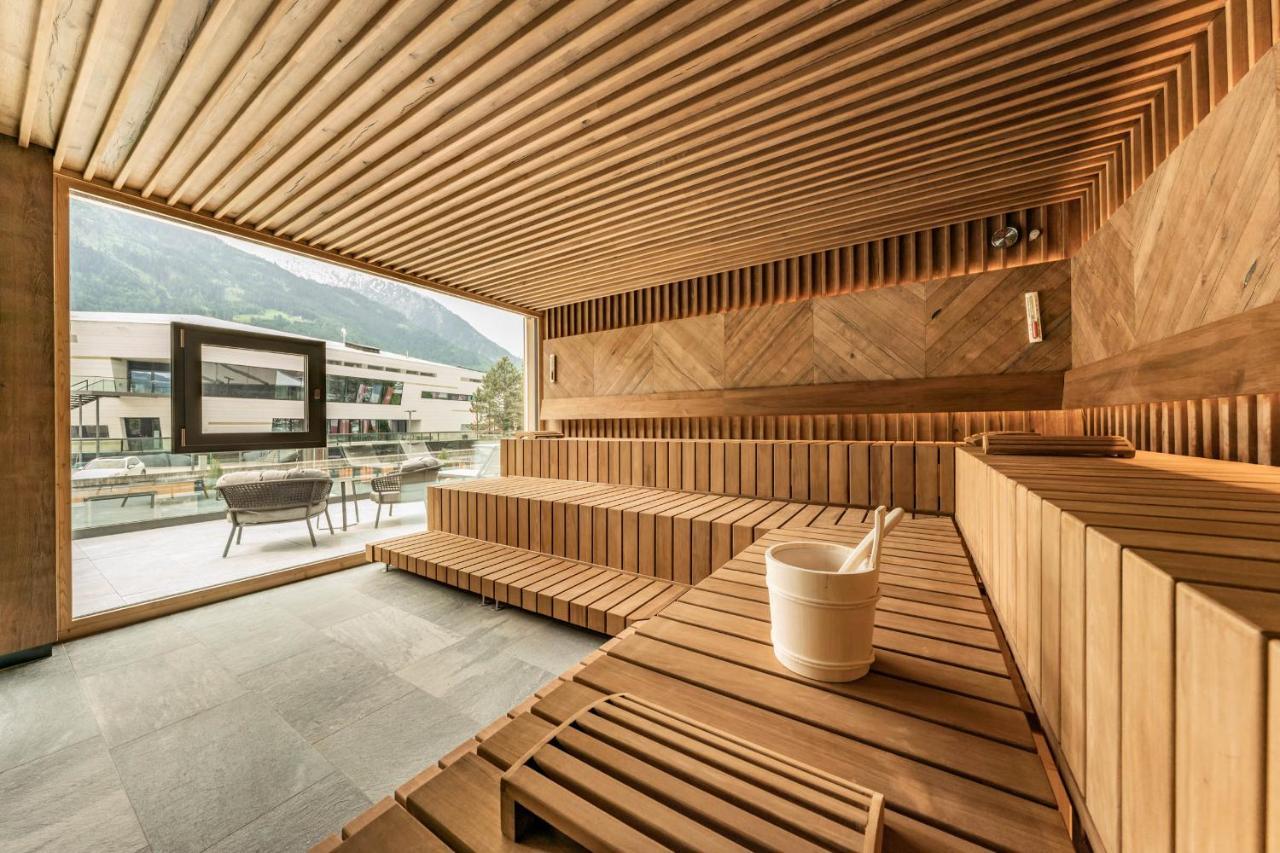 Hotel Berghof Mayrhofen Gmbh Esterno foto