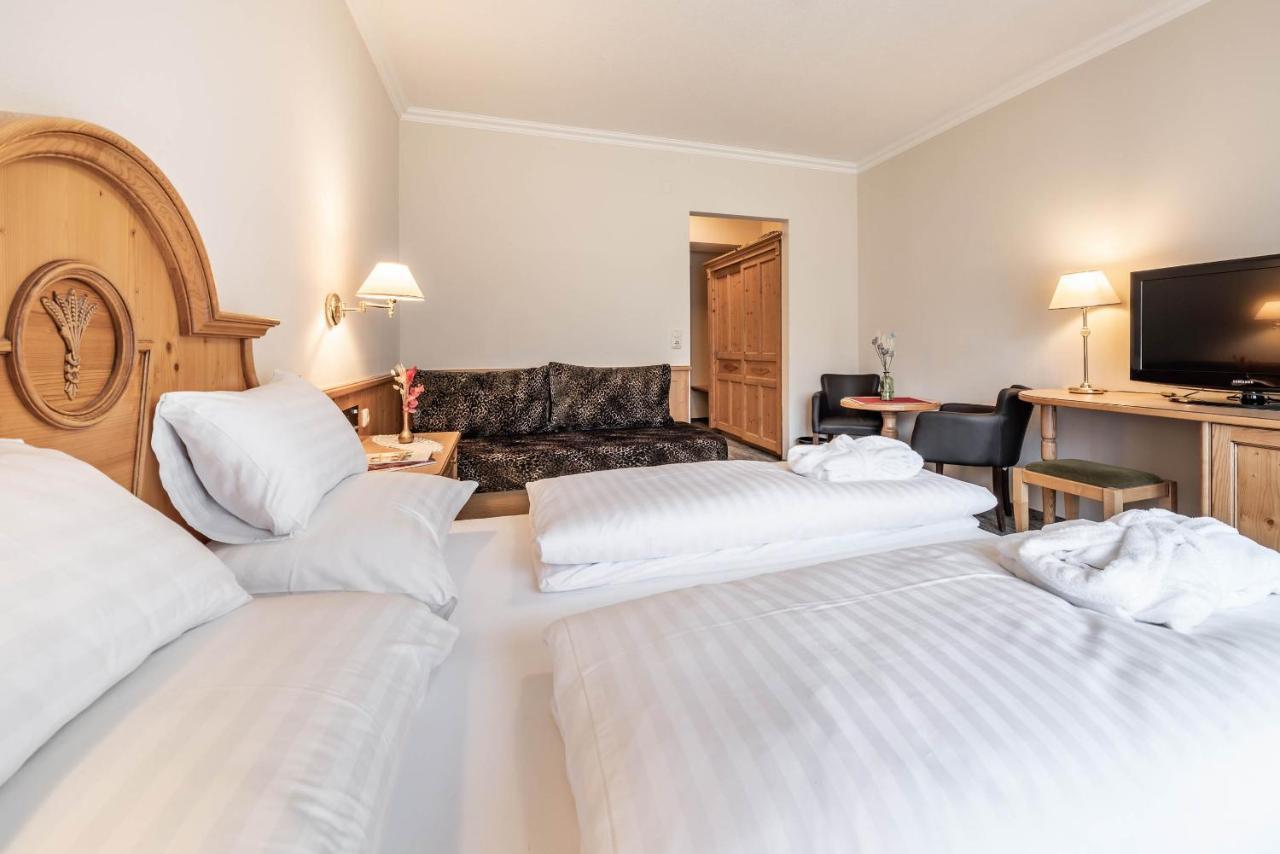 Hotel Berghof Mayrhofen Gmbh Esterno foto
